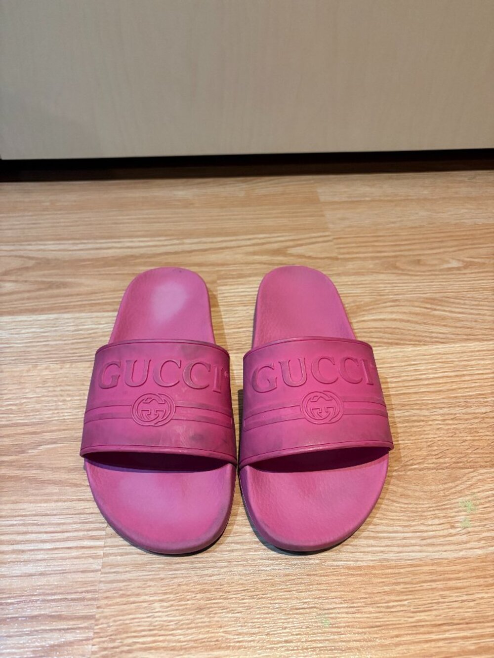 Gucci Rubber Logo Slides Pink